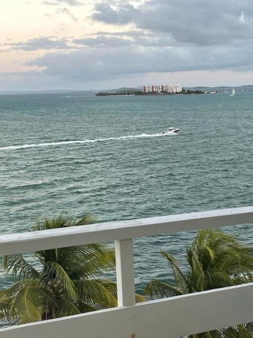 Beautiful Ocean Blue Love Oceanfront Apartment Fajardo Luaran gambar
